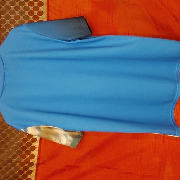 3/$50 Hudson Rio Shirt - Picture 4 of 4